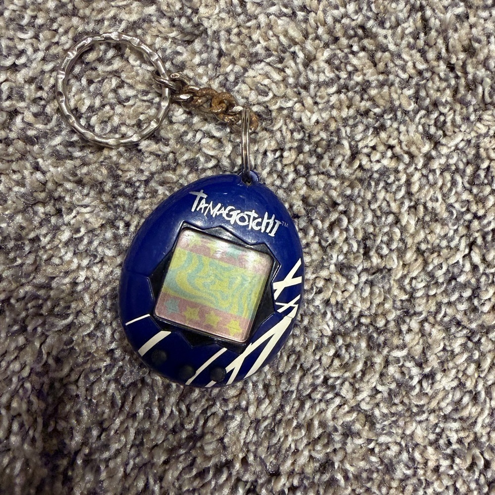 Vintage 1997 Tamagotchi Blue Virtual Pet Keychain